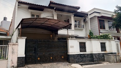 Rumah Bagus Jalan Lebar 2 Mobil Di Jl. Tebet Timur Dalam Viii