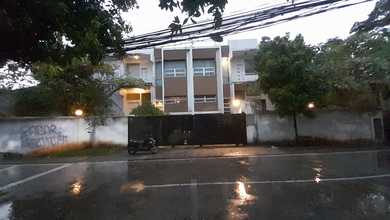 Rumah Premium di Duren Tiga, Jakarta Selatan, LT 650 m2