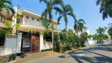 Rumah Premium area Puri Indah, Jakarta Barat, Luas 400 m2