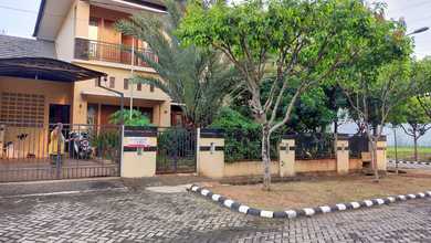 Rumah Mewah Luas 323 m2, area Kemang Pratama, Bekasi