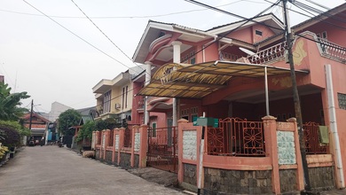 Rumah Hook Jatiwaringin Dijual Cepat