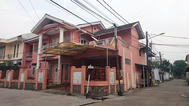 Rumah Cantik 2lt Jatiwaringin Hook Shm