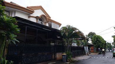 Rumah Cantik Dijual Cepat Di Cipinang Elok Jakarta Timur