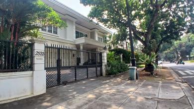 Rumah Mewah Lipo Karawaci Dijual Cepat