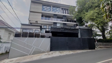 Rumah Minimalis area Kemang, Jakarta Selatan, LT 326 m2
