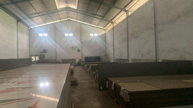 Gudang Bagus Siap Pakai Dijual Cepat Cash Only di Jl. Husein Sastra Negara, Jurumudi, Benda, Kota Tangerang, Banten, Indonesia, 15124, Jurumudi Kota Tangerang