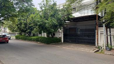 Rumah Mewah di Puri Indah Jakarta Barat Dijual Cepat Cash Only