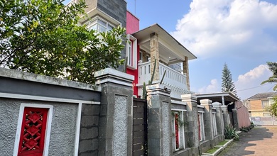 Jual Cepat Rumah Bagus Nan Asri 2 Lantai Di Bogor