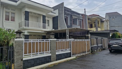 Rumah Cantik 2Lt Taman Yasmin Termurah