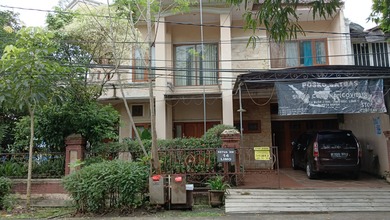 Dijual Rumah  2 Lantai Dengan  Posisi Hook di perumahan Megapolitan Cinere Depok