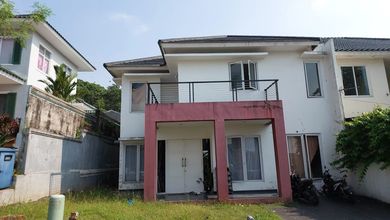 Dijual Rumah Cantik di Perumahan Sentul City Bukit Golf Hijau