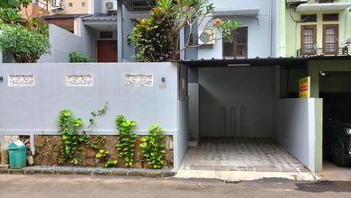 Rumah Lokasi Strategis Di Perumahan Bukit Panorama Cinere