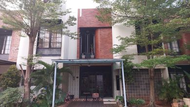 Rumah Cantik di Cluster Akasha Jagakarsa