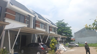 Jual Segera Rumah Mewah di Green Lake City, Jakarta Barat, Luas 66 m2