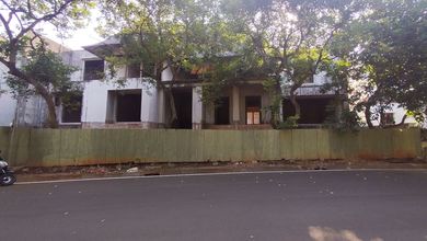 Rumah 50% Bangunan Lokasi Prime Bukit Golf Pondok Indah