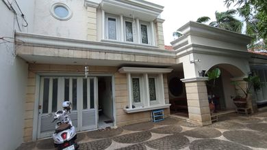 Rumah Mewah Hitung Tanah JL Cempaka Putih Tengah XVII Jakpus