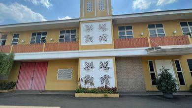 Rumah dgn tanah luas dan Nyaman di Jl. Al Hikmah, Pancoran Mas, Depok