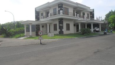 Rumah Modern di Cluster California, Gunung Putri, Bogor