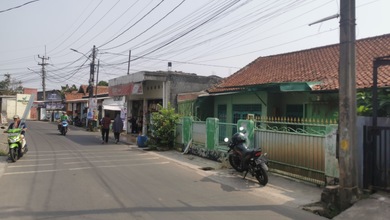 Rumah Pinggir Jalan Murah di Jl. Taman Pahlawan, Cilodong Depok