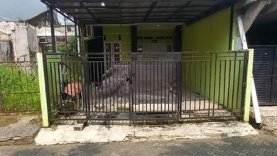 Rumah 2lt. Luas Tanah 75m+25m, Di Rivaria Sawangan