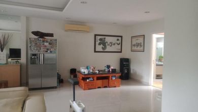 Rumah 2 Lt, Luas 144m2 Di P I K Bgm Jl. Akasia Golf, Kamal, Jakarta Utara