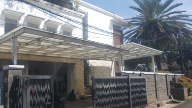 RUMAH TINGKAT DI CILANDAK, JAKARTA SELATAN; LT.280 m2; SHM