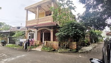 Rumah 2lt,hook Luas 127m2 Di Villa Nusa Indah 3 Bogor