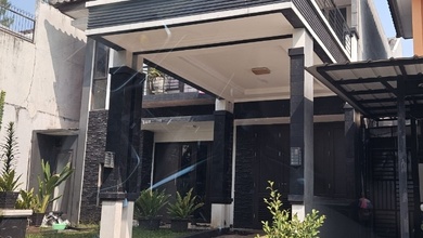 Rumah 2lt Di Legenda Wisata Lt.220m2