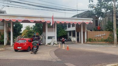 Tanah Luas 300m² (10x30) Di Boulevard Anggrek 2 Gdc Depok