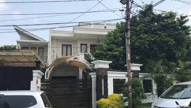 RUMAH TINGKAT 2 Lt DI CILANDAK, JAKARTA SELATAN; LT. 470 m2; SHM