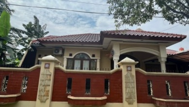Rumah Cantik, Luas 294m2, Cimanggis Depok