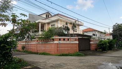 Rumah Hook Kav Dki Meruya Jakarta Barat