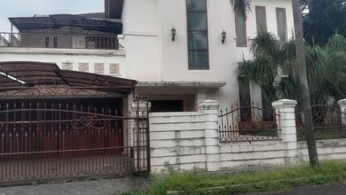 Rumah Dijual di Fine Wood Sektor1 Bintaro Jaksel