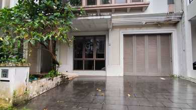 Rumah Dijual di Greenwich BSD