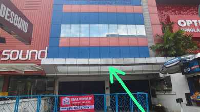 Gedung 4 LT di Melawai Rayakebayoran Baru Jaksel