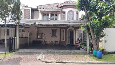 Rumah Asri di Halmahera Lippo Village Karawaci