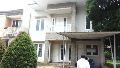 Rumah Asri 2 Lantai di Victoria Park Kel Loji