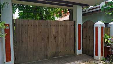 Jual Rumah Bagus Luas 1029 m2 area Jagakarsa, Jakarta Selatan