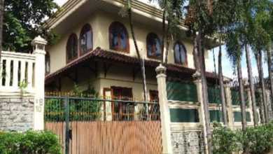 Jual Rumah Siap Huni di Intercon, Jakarta Barat, LT 478 m2