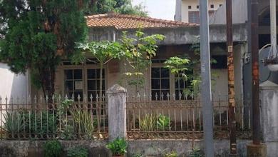 Puri Indah !! Rumah Tua Hitung Tanah Segera Miliki