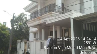 Rumah Hoek 2 ¹/² Lantai di Villa Melati Mas