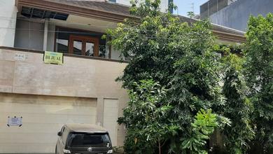 Rumah Mewah di Villa Menara Kelapa Gading