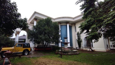 Rumah Mewah Bak Istana Puri Cinere