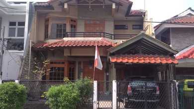 Termurah !! Rumah 2 Lantai di Bawah NJOP di Kepala Gading