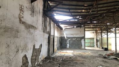 Eks Gudang Dgn Luas Tanah 608 M² di Cengkareng