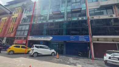 Kramat Raya Senen Termurah 3 Ruko Gandeng !!