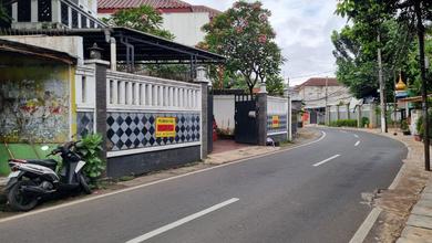 Rumah Asri 2 Lantai di Jl Paso Raya Jagakarsa
