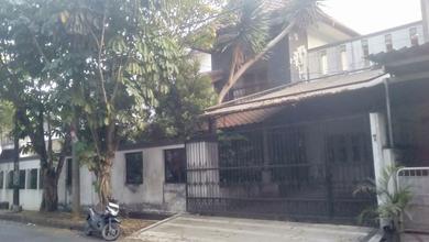 Rumah Asri 2 Lantai Jl Cut Nyak Dien Sektor 6 Bintaro