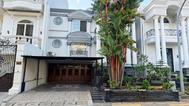 Rumah Dijual di Cluster Rome Meditrania Boulevard Pik