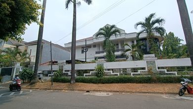 Rumah dijual di pondok indah jakarta selatan jalan gedung hijau
